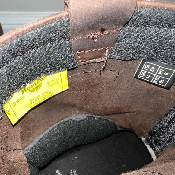 Dr Martens-Brown Suede pull on boots-mens size 10 - Picture 4 of 6